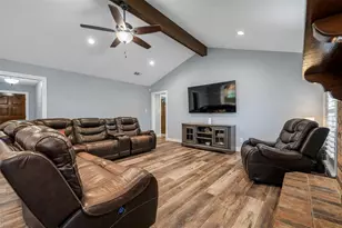 3911 N Elm Rd, Santa Fe, TX 77517 - Photo 13