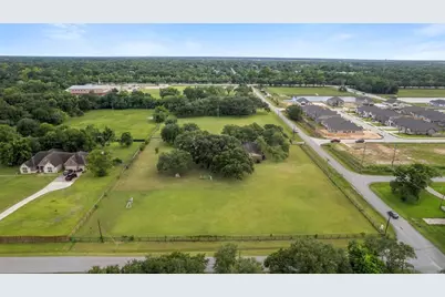 3911 N Elm Road, Santa Fe, TX 77517 - Photo 37