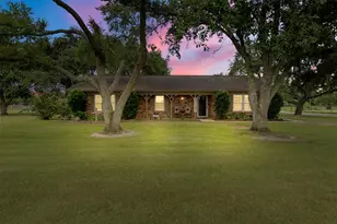 3911 N Elm Rd, Santa Fe, TX 77517 - Photo 1