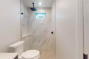 531 Memorial Heights Dr, Houston, TX 77007 - Photo 11