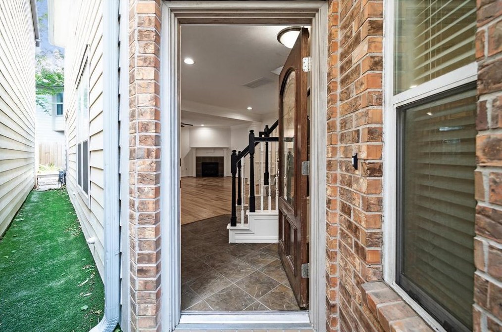 1618 Cohn St, Houston TX  77007-3015 exterior