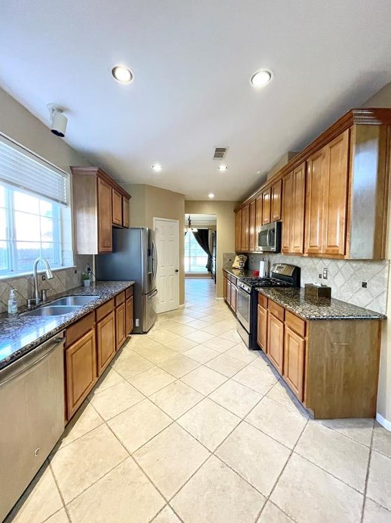 4206 Cantrell Ct, Sugar Land TX  77479-5156 exterior