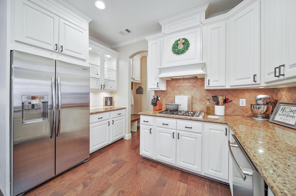 23 Townsend Pl, Spring TX 77382-1015 exterior