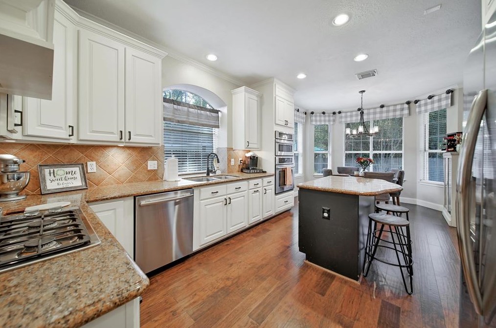 23 Townsend Pl, Spring TX 77382-1015 exterior