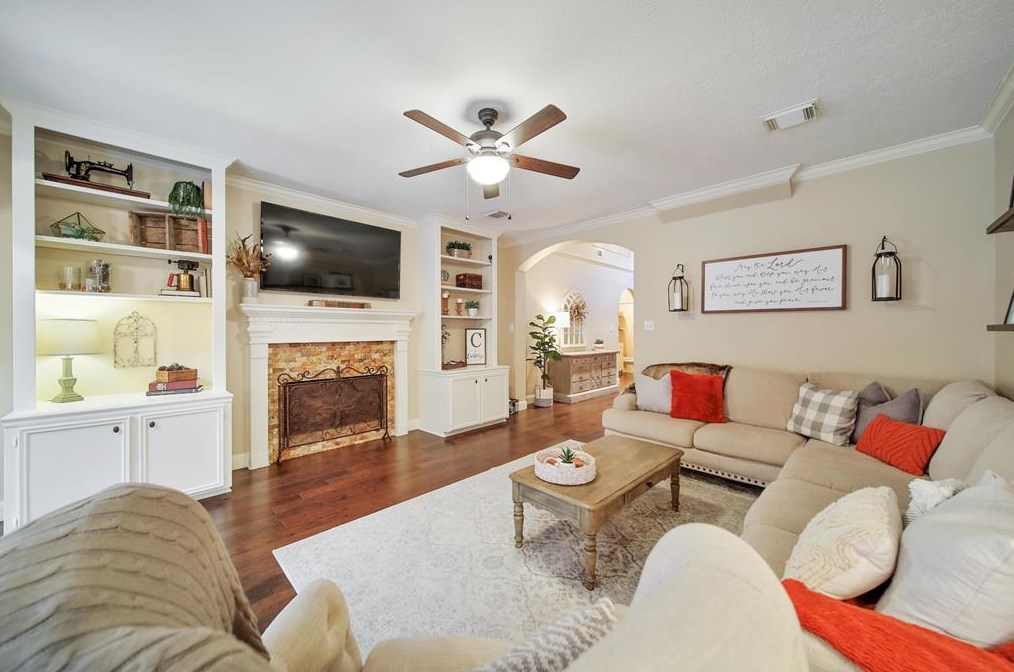 23 Townsend Pl, Spring TX 77382-1015 exterior