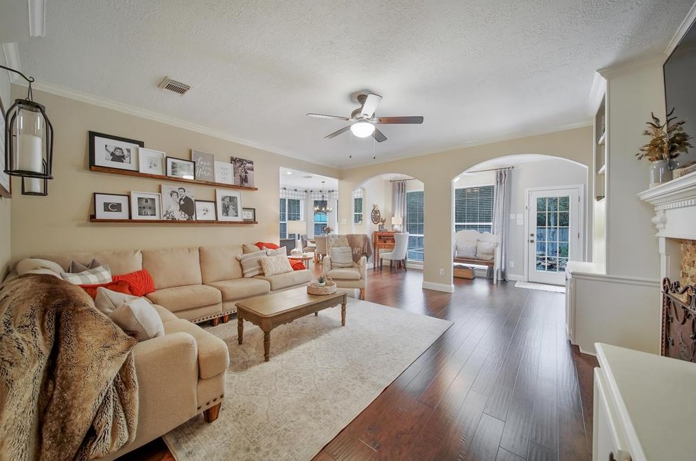 23 Townsend Pl, Spring TX 77382-1015 exterior