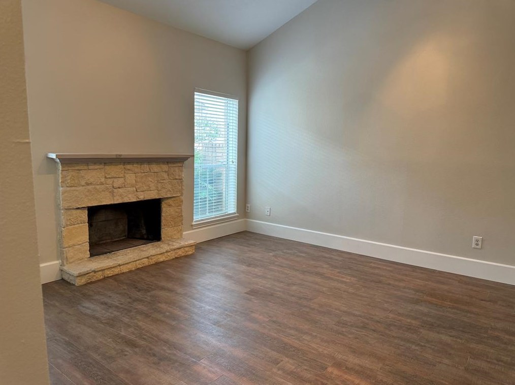 2008 Augusta Dr, Houston TX  77057-3704 exterior