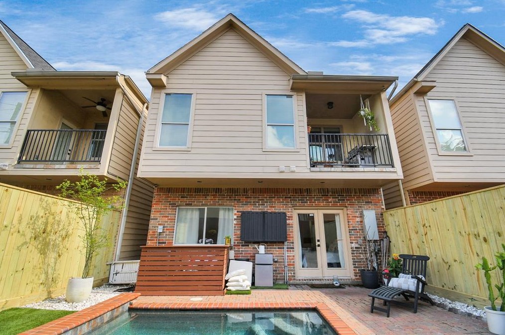218 Grv St, Houston TX  77020-6027 exterior
