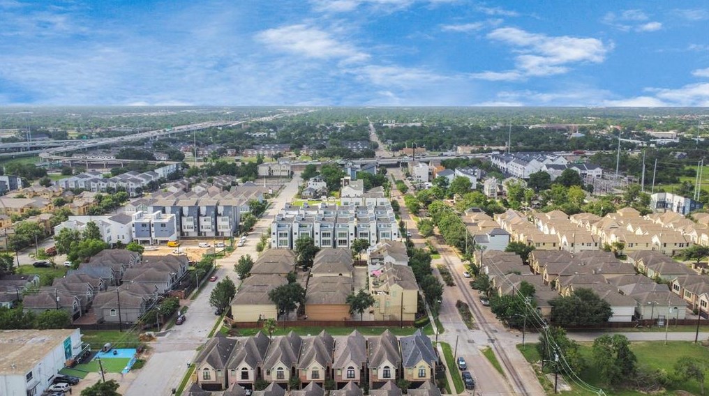218 Grv St, Houston TX  77020-6027 exterior