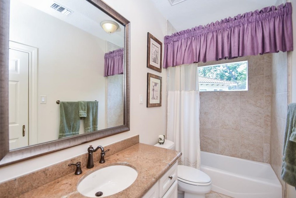 26 Wilmington Ct, Sugar Land TX  77479-5665 exterior