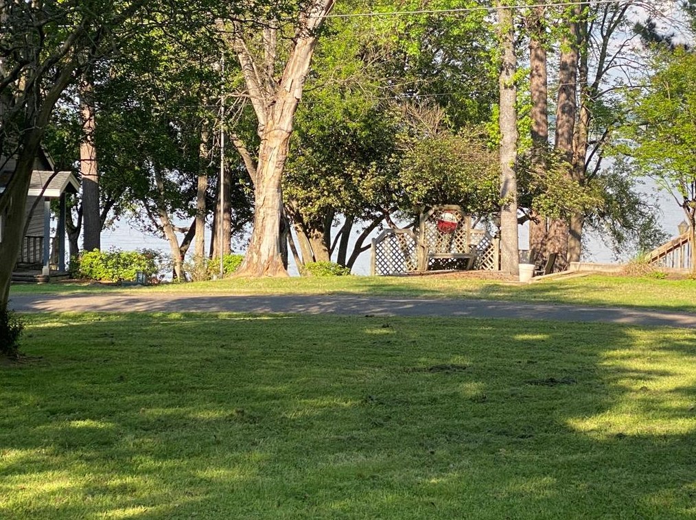 234 El Dorado Dr, Livingston TX  77351-0541 exterior