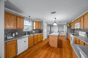 6503 County Rd 208, Danbury, TX 77534 - Photo 9