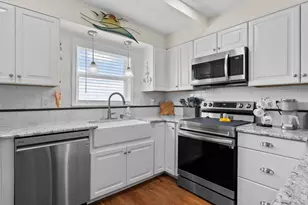 1103 White Cap Dr, Surfside Beach, TX 77541 - Photo 19