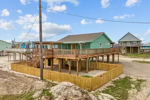 1103 White Cap Dr, Surfside Beach, TX 77541 - Photo 3