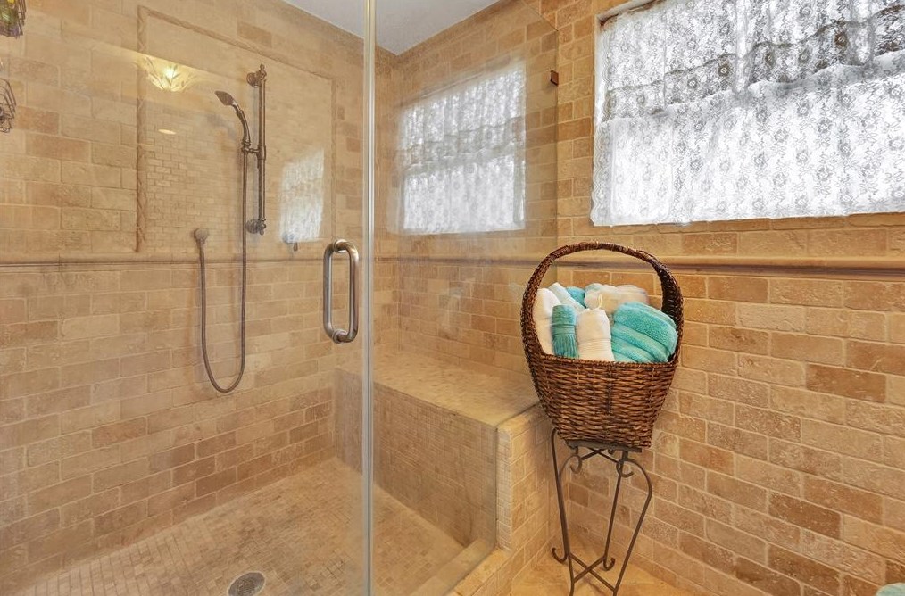 4306 Fernwood Dr, Houston TX  77021-1641 exterior