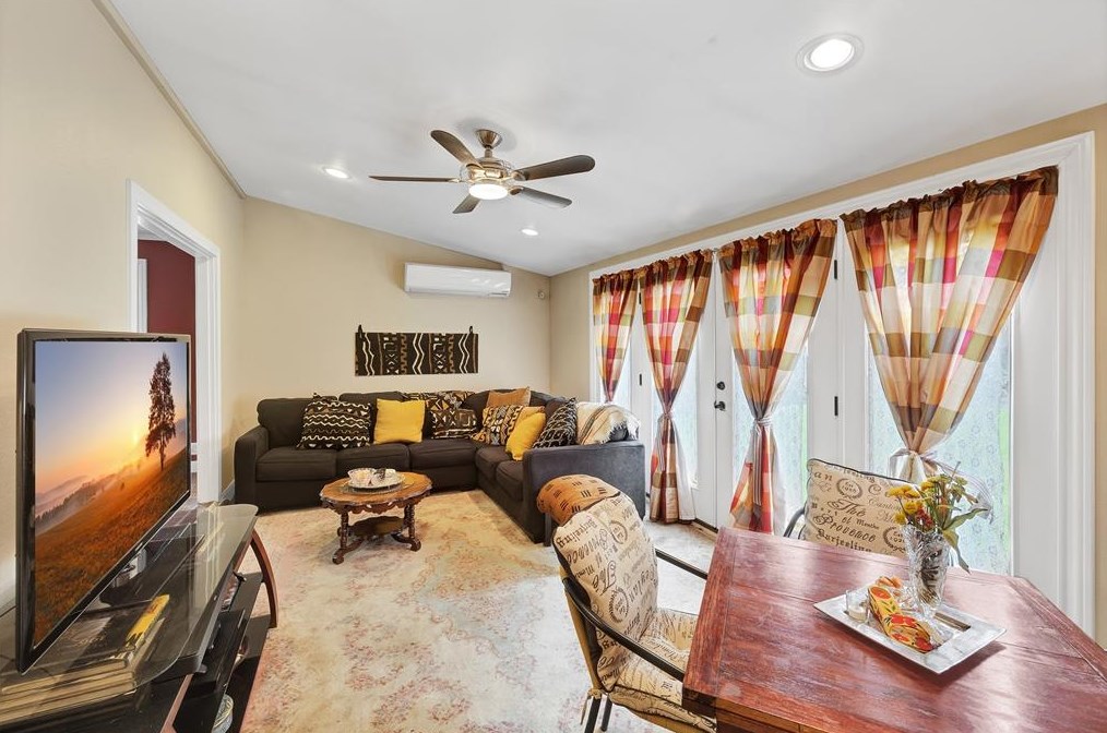 4306 Fernwood Dr, Houston TX  77021-1641 exterior