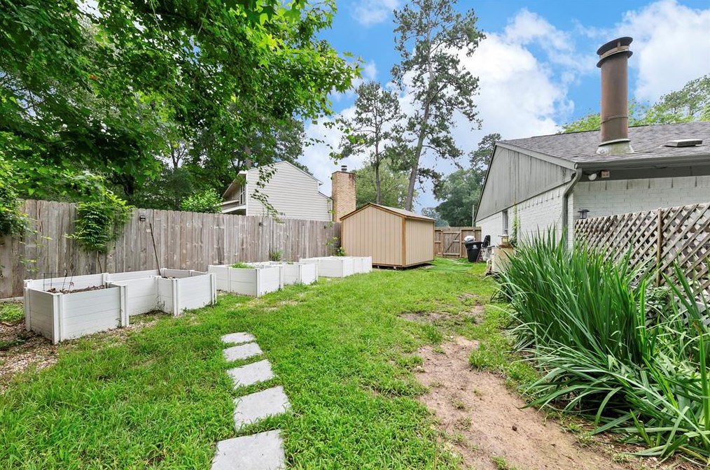 3319 Beaver Gln Dr, Humble TX 77339-1385 exterior