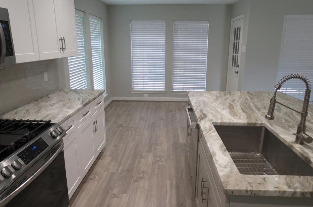 16303 Doverton Ln, Tomball TX  77377-8498 exterior