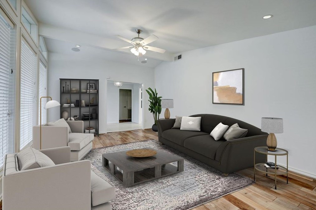 5331 Yarwell Dr, Houston TX  77096-5329 exterior