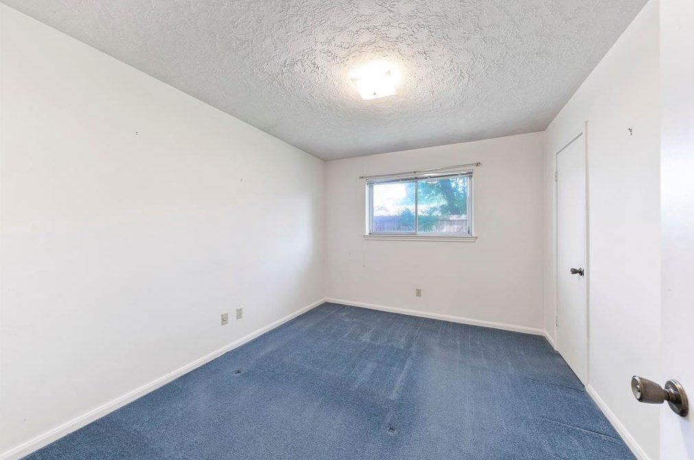 9726 Springmont Dr, Houston TX  77080-1440 exterior