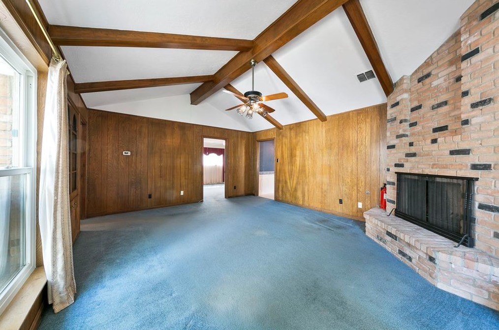 9726 Springmont Dr, Houston TX  77080-1440 exterior