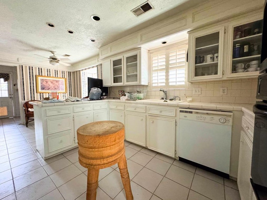 3807 Glenheather Dr, Houston TX  77068-2409 exterior
