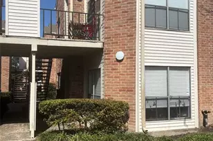 10123 Waterstone Dr, Houston, TX 77042 - Photo 3