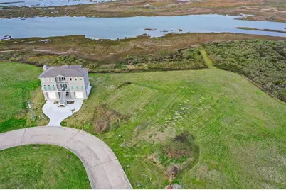 3827 Curlew Drive, Galveston, TX 77554 - Photo 5