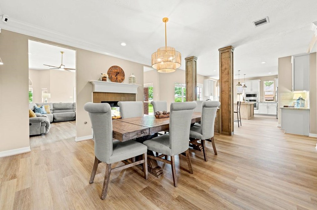 4002 Wentworth Dr, Fulshear TX 77441-4369 exterior