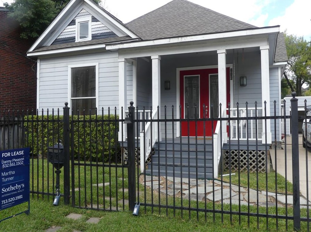 716 Willard St, Houston TX  77006-1349 exterior