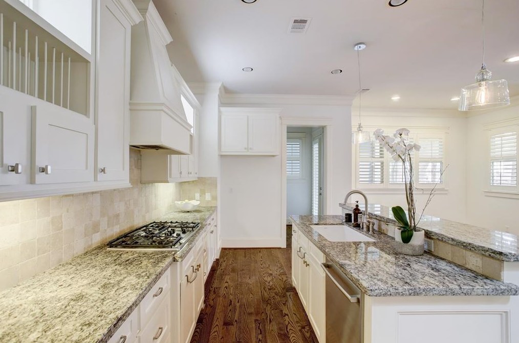 419 23rd St, Houston TX  77008-2032 exterior