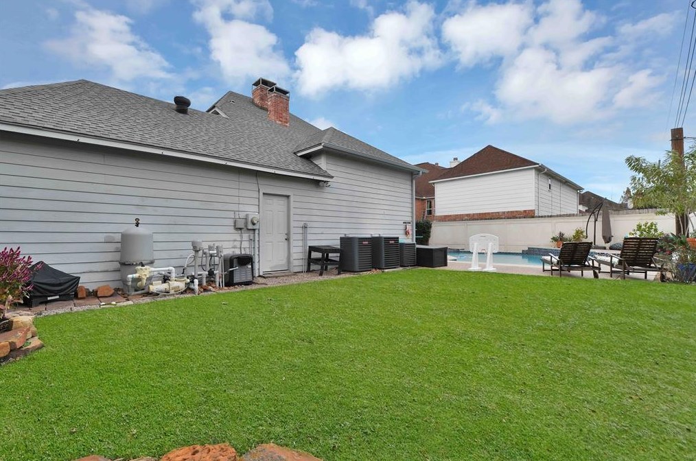 7607 Naremore Dr, Spring TX 77379-4663 exterior