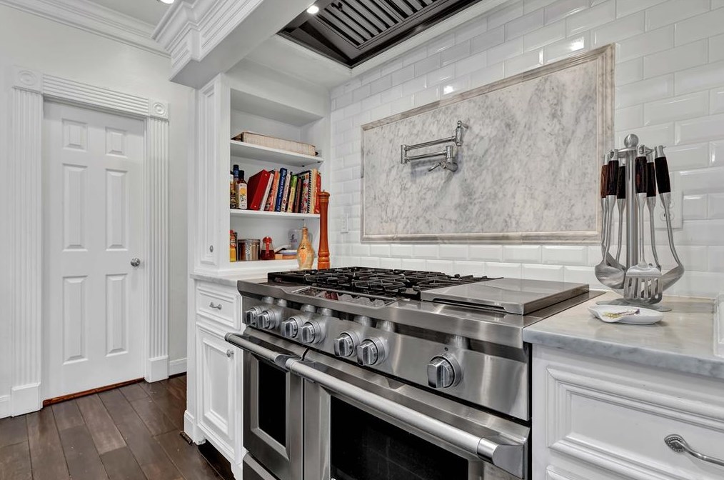 7607 Naremore Dr, Spring TX 77379-4663 exterior