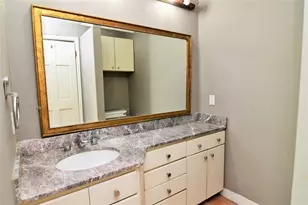 1961 Dryden Road Rd, Houston, TX 77030 - Photo 17