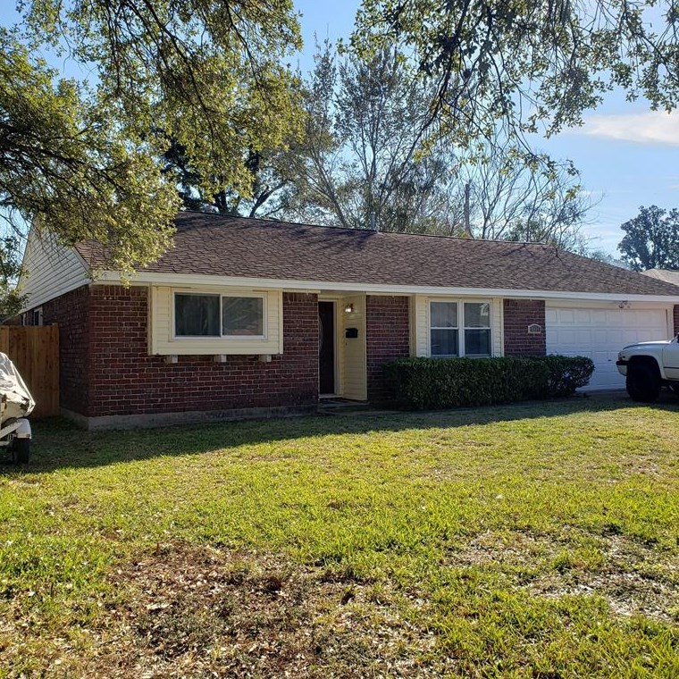 9615 Beverlyhill St, Houston TX  77063-3727 exterior