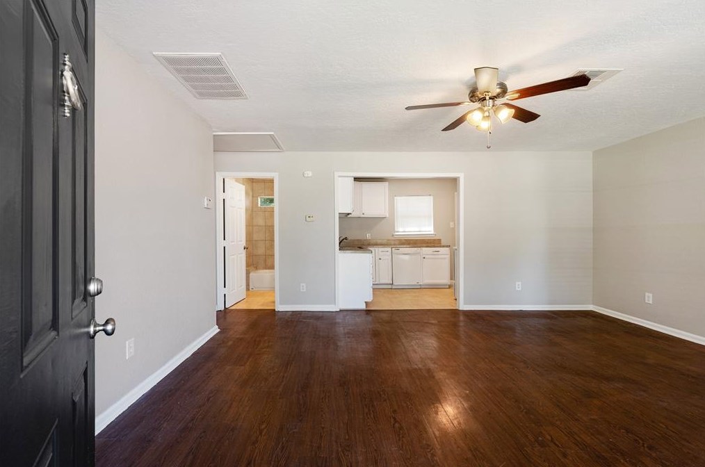3902 Zephyr, Houston TX  77021-2518 exterior
