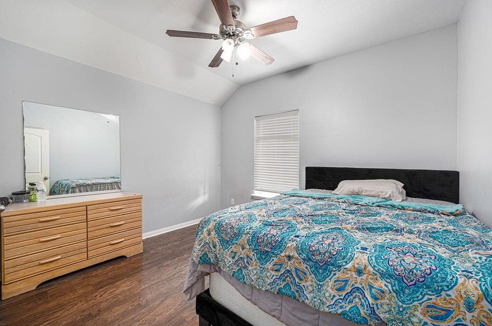 7002 Semmes, Houston TX  77026-6840 exterior
