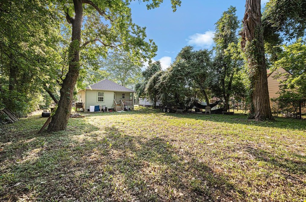 7002 Semmes, Houston TX  77026-6840 exterior