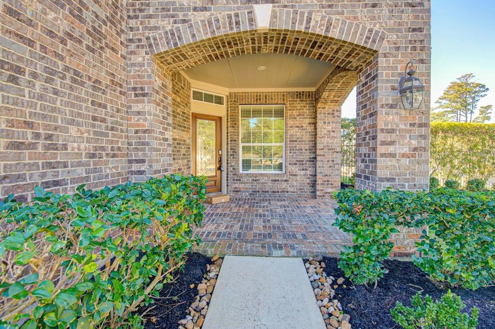 87 Pinto Point Cir, Spring TX  77389-4396 exterior