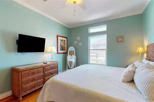 1121 Blue Water Dr, Crystal Beach, TX 77650 - Photo 37