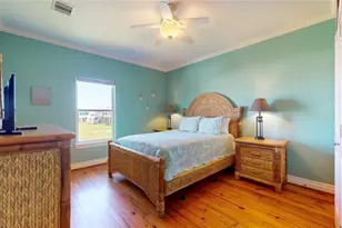 1121 Blue Water Dr, Crystal Beach, TX 77650 - Photo 29