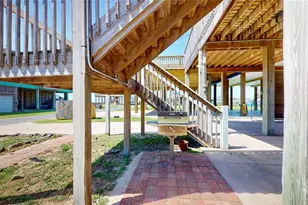 1121 Blue Water Dr, Crystal Beach, TX 77650 - Photo 43