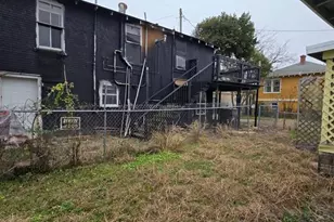 1619 Avenue M, Galveston, TX 77550 - Photo 23