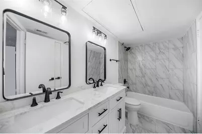 2626 Holly Hall #101, Houston, TX 77054 - Photo 15