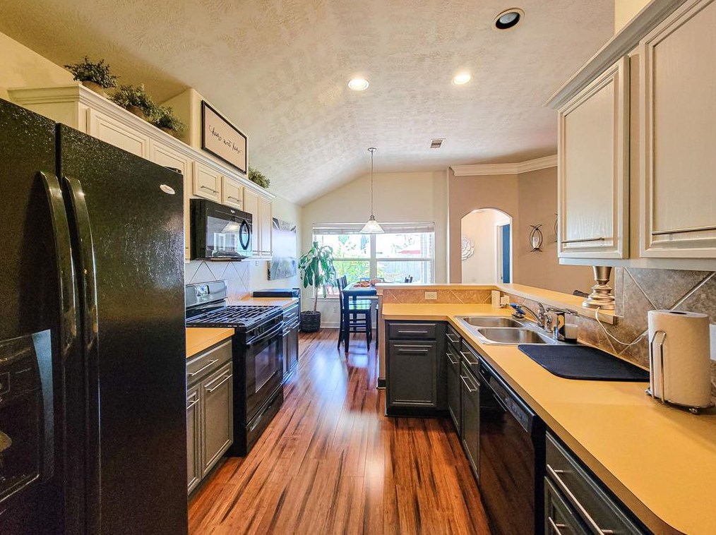 13226 Southpoint Ln, Houston TX  77034-2167 exterior