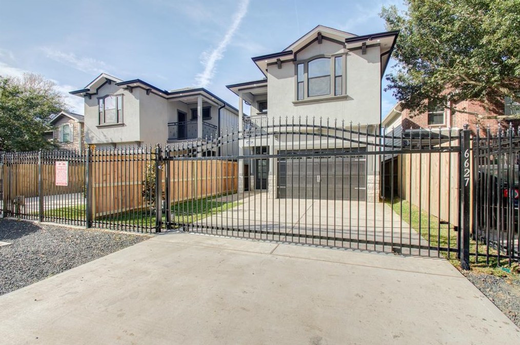 6625 Apollo St, Houston TX  77091-2004 exterior