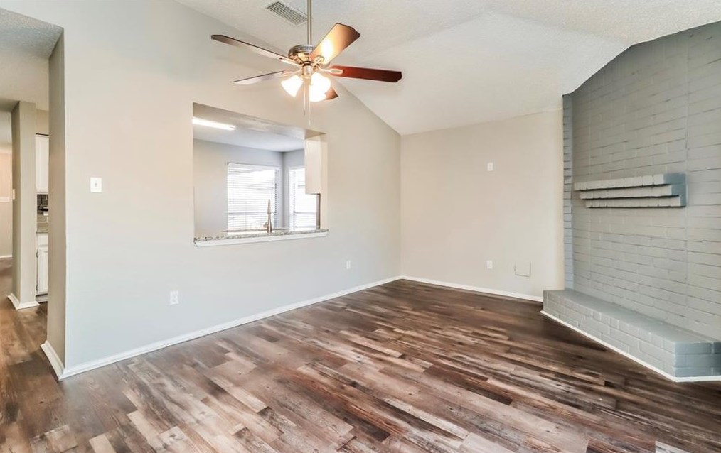 12819 Sandrock Dr, Houston TX  77048-4145 exterior