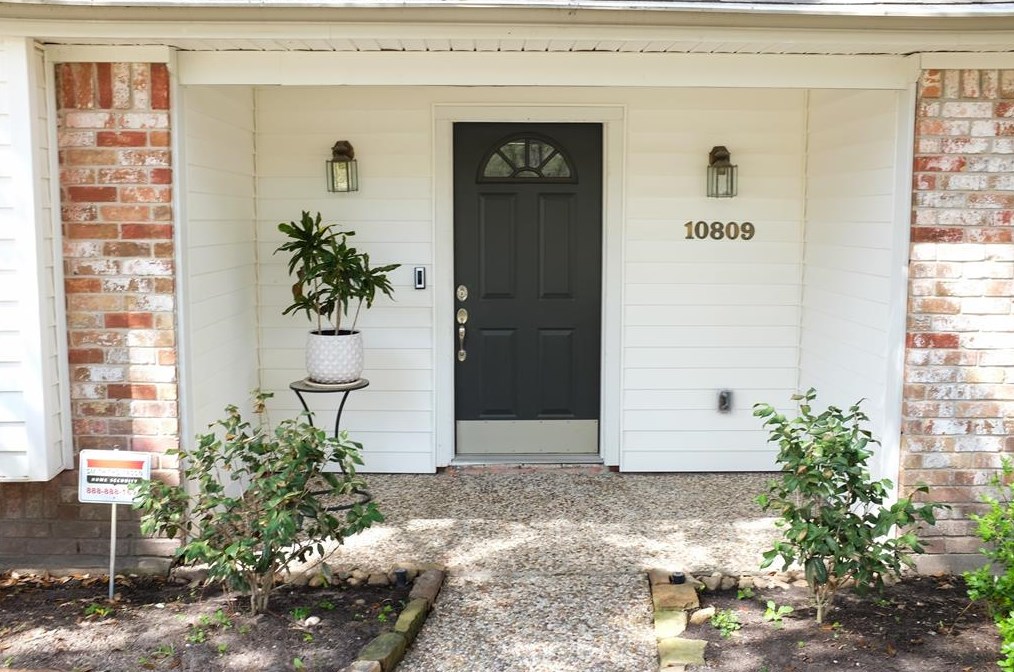 10809 Colony Wood Pl, Spring TX  77380-1391 exterior