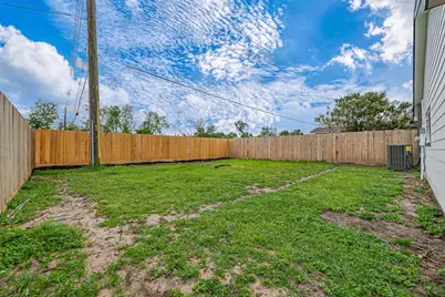 12103 W Marsham Circle, Houston, TX 77066 - Photo 43