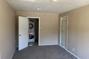10818 Carlton Dr, Houston, TX 77047 - Photo 11